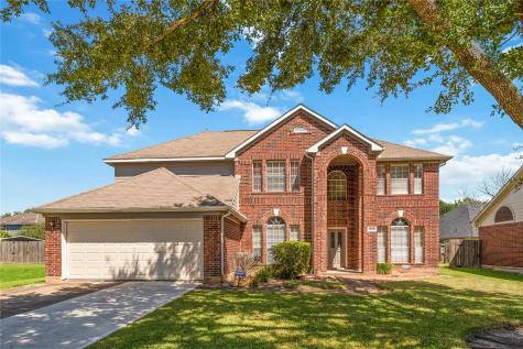 1906 Twin Tulip Court Fresno TX 77545