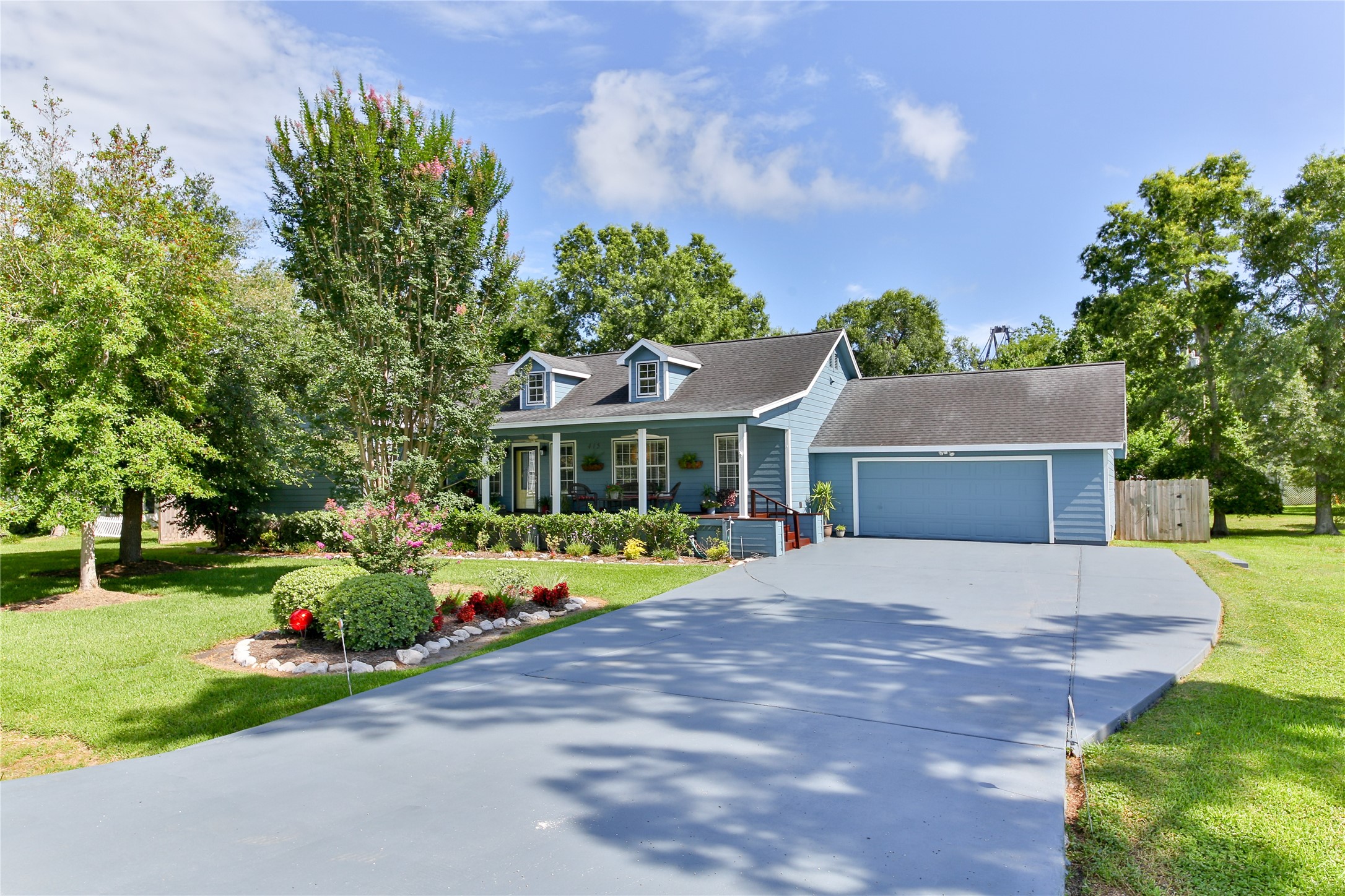 415 N Shady Lane La Porte TX 77571