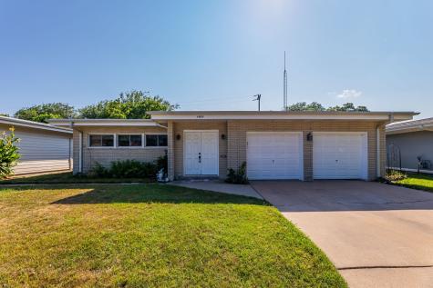 1409 Marine Drive Galveston TX 77550