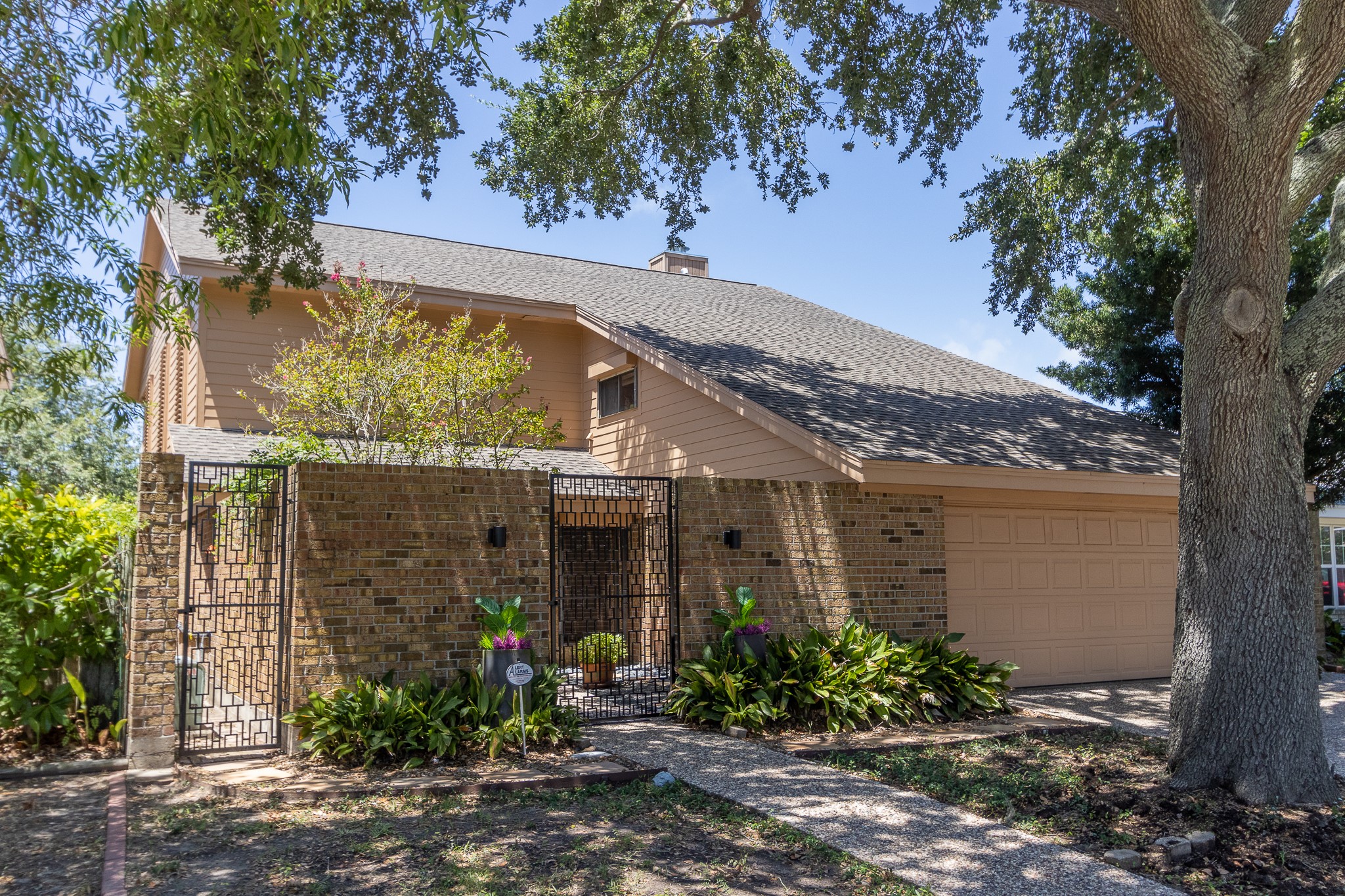 12 Quintana Drive Galveston TX 77554