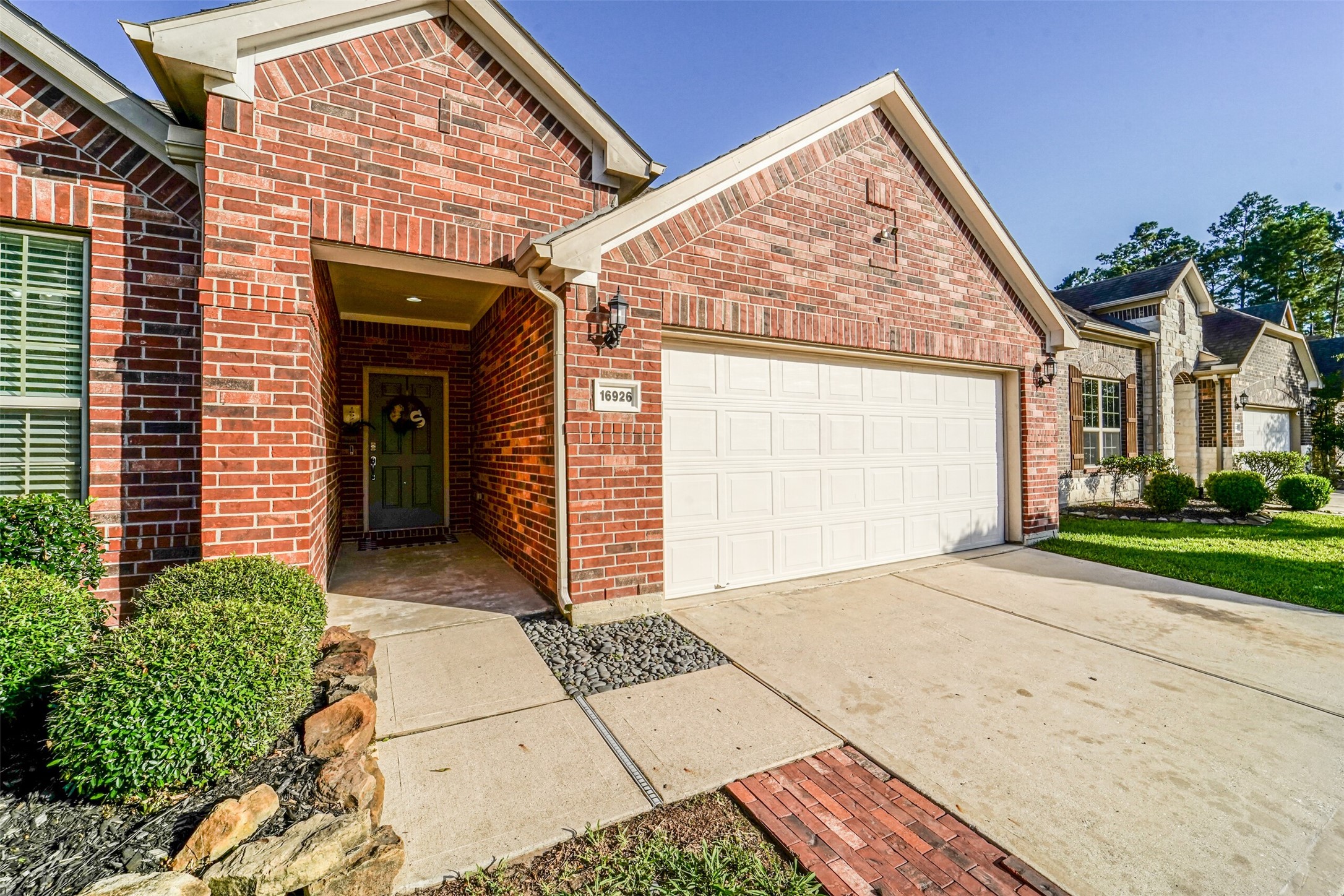 16926 Lake Arlington Lane Houston TX 77044