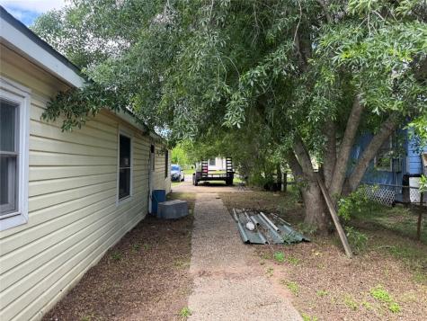 619 N Avenue C Freeport TX 77541