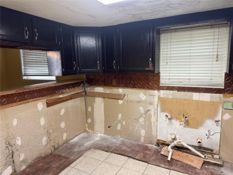 619 N Avenue C Freeport TX 77541