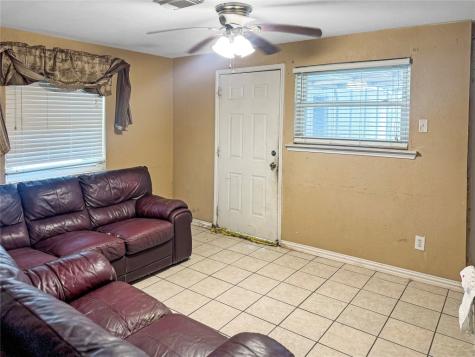 619 N Avenue C Freeport TX 77541