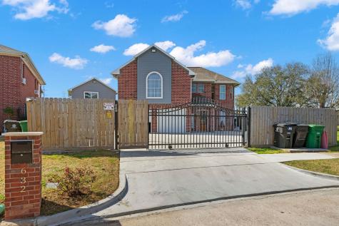 632 Autumnwood Drive Houston TX 77013