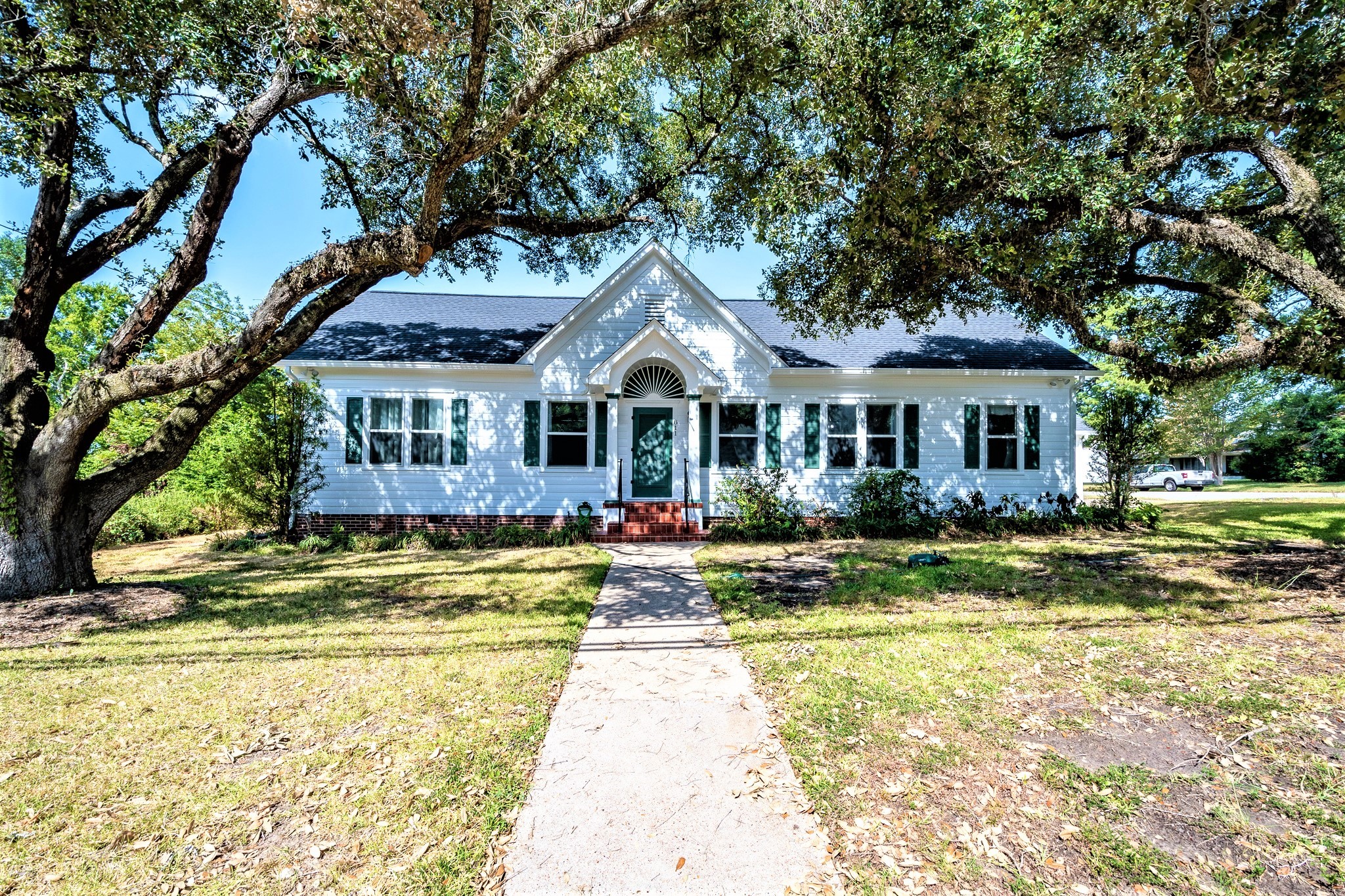 811 N Houston Avenue Livingston TX 77351