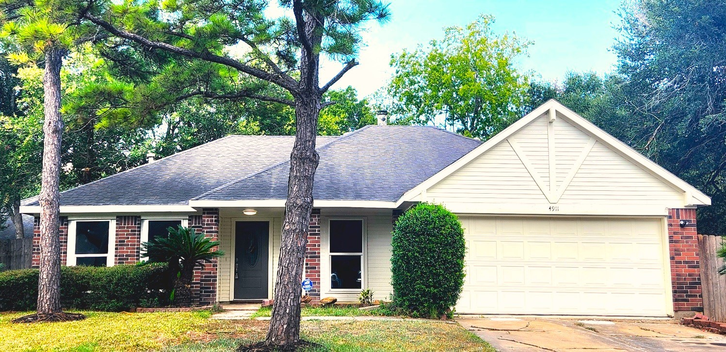 4911 Cloverfield Drive Pearland TX 77584