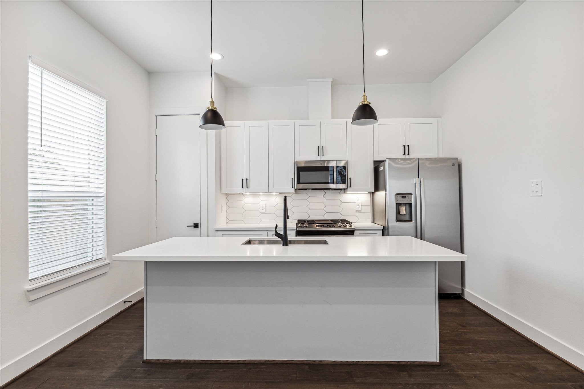 849 Mansfield Street C Houston TX 77091
