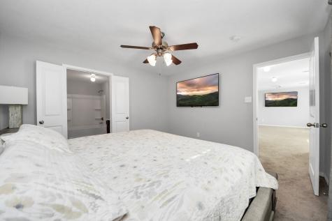 696 Road 5105 Cleveland TX 77327