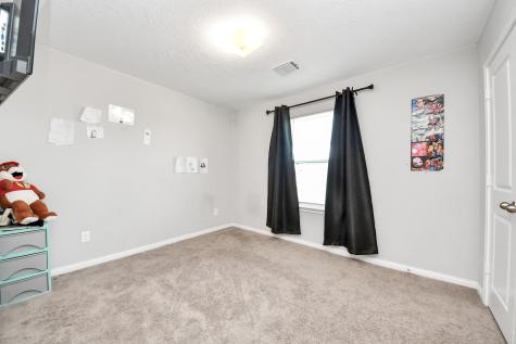 696 Road 5105 Cleveland TX 77327
