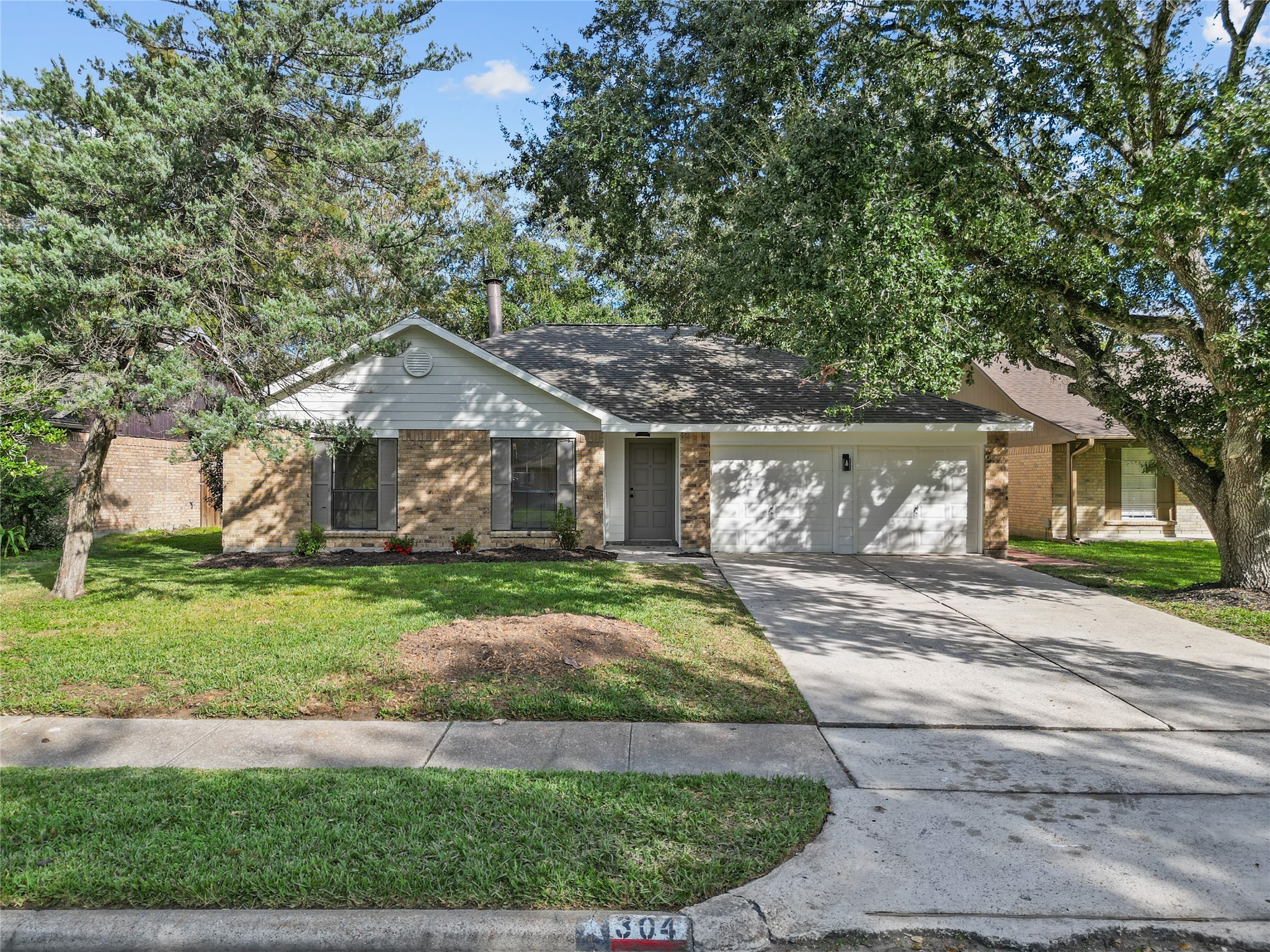 304 Foxtail Court League City TX 77573