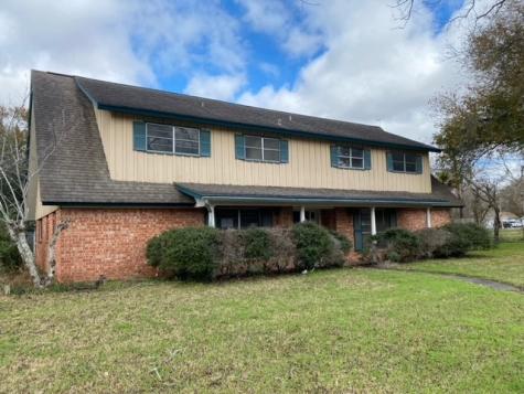 301 E Church Street El Campo TX 77437