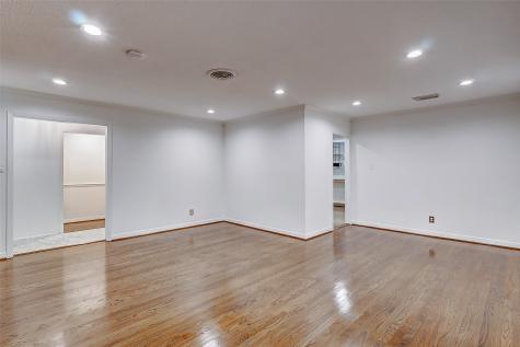 1202 Shadeland Drive Houston TX 77043