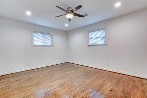 1202 Shadeland Drive Houston TX 77043