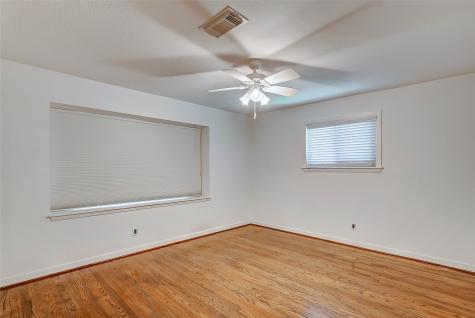 1202 Shadeland Drive Houston TX 77043