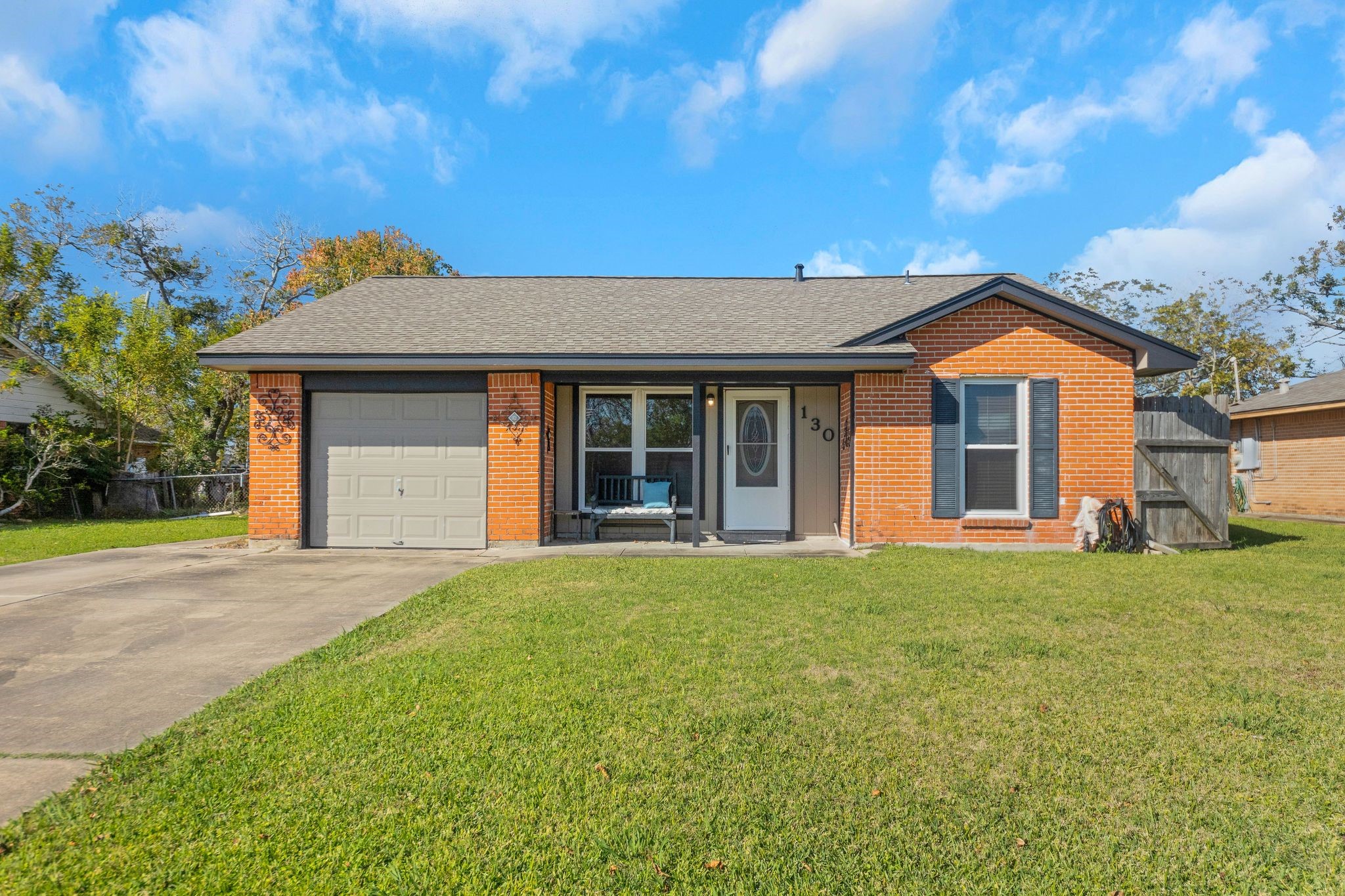 130 S Yaupon Street Lake Jackson TX 77566