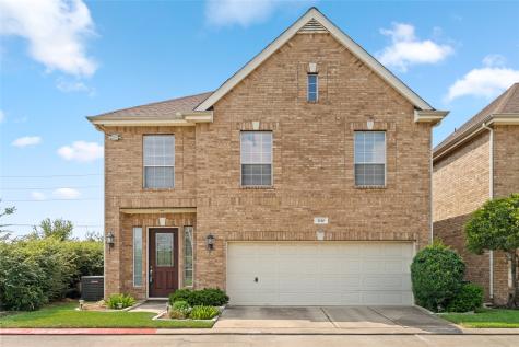 3210 W Park At Beverly Hills Houston TX 77057