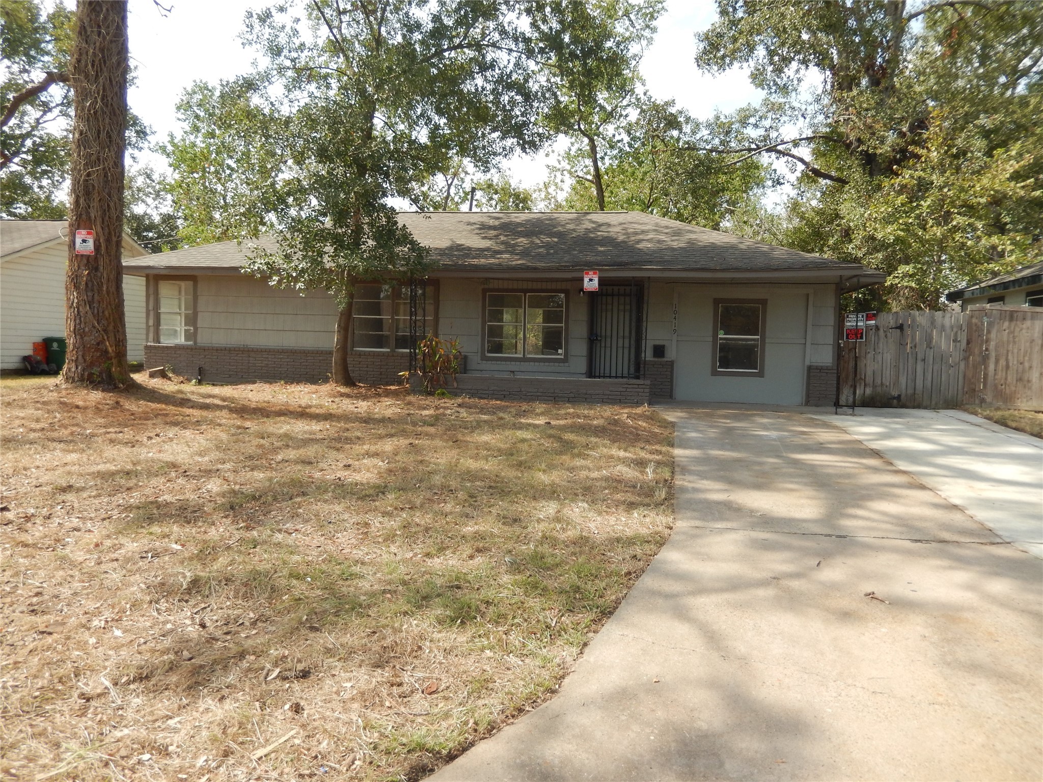 10419 Envoy Street Houston TX 77016
