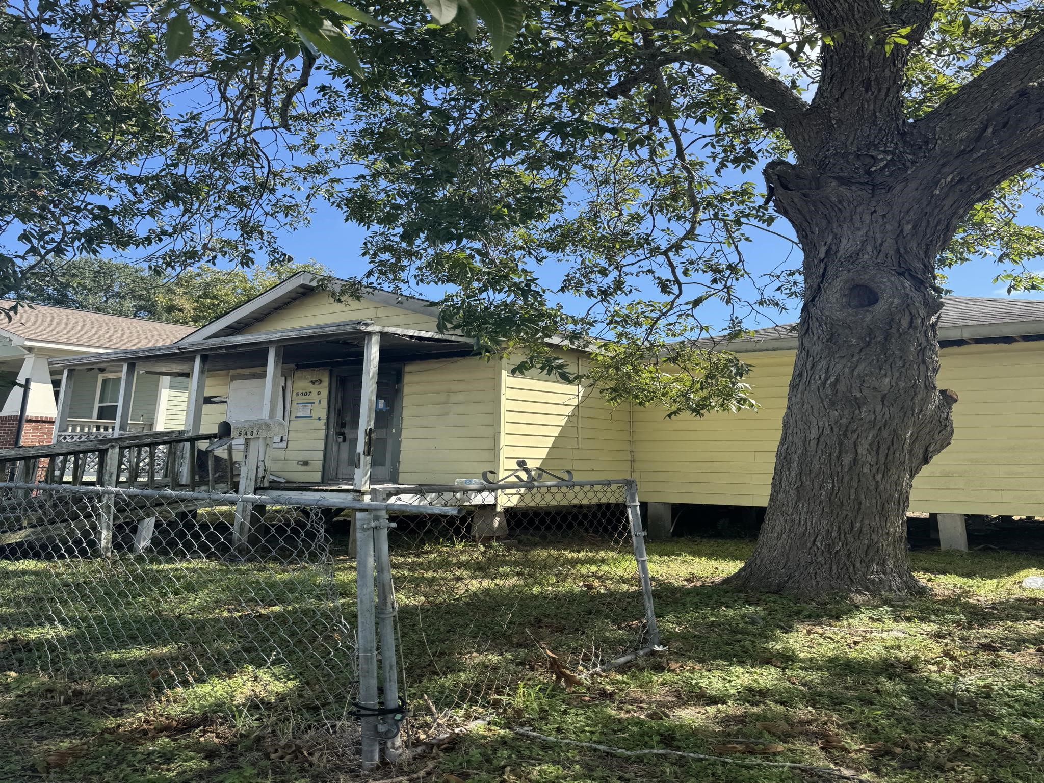 5407-5409 Avenue O Galveston TX 77551