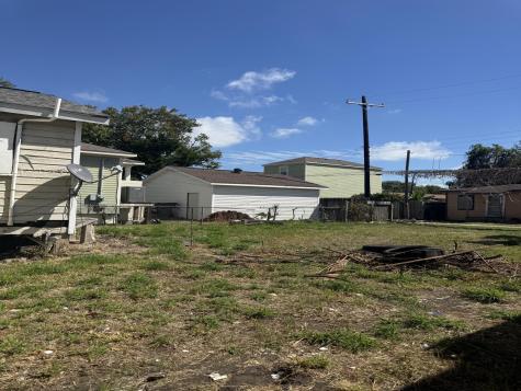5407-5409 Avenue O Galveston TX 77551