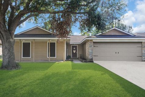730 Sugar Hill Drive La Porte TX 77571