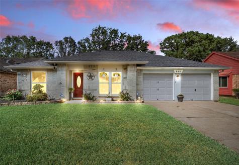 317 Sorrelwood Drive League City TX 77573