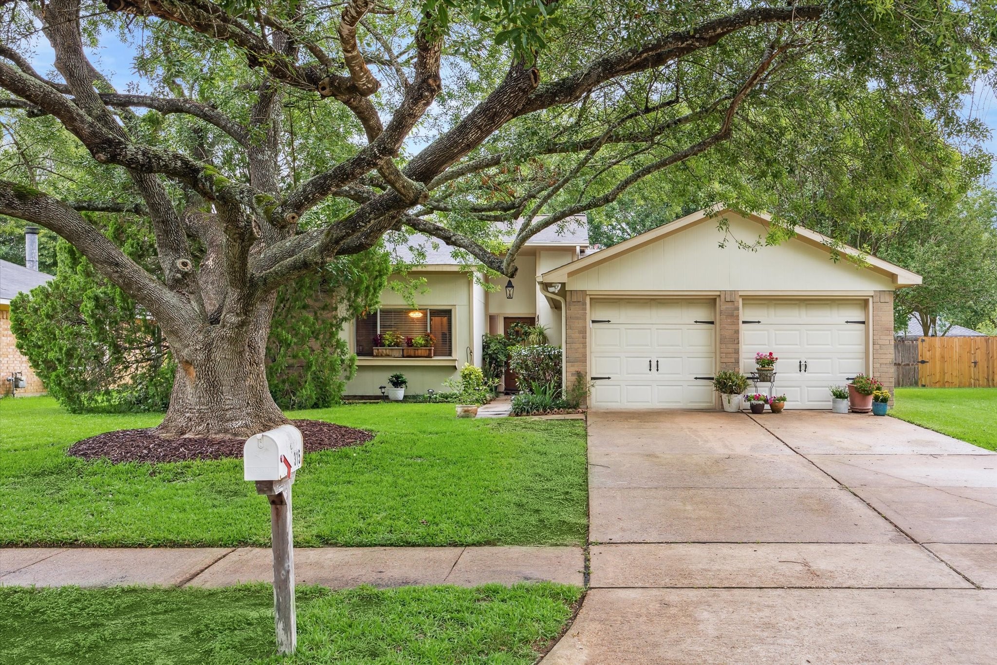315 Village Creek Drive Webster TX 77598