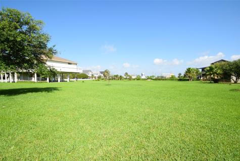 960 Alberdie Drive Crystal Beach TX 77650