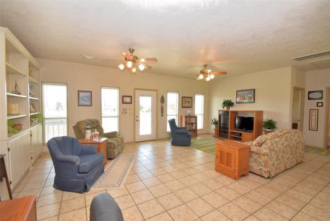 960 Alberdie Drive Crystal Beach TX 77650