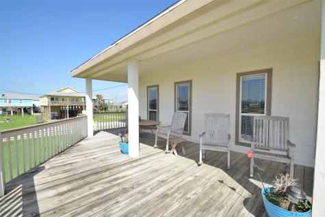 960 Alberdie Drive Crystal Beach TX 77650