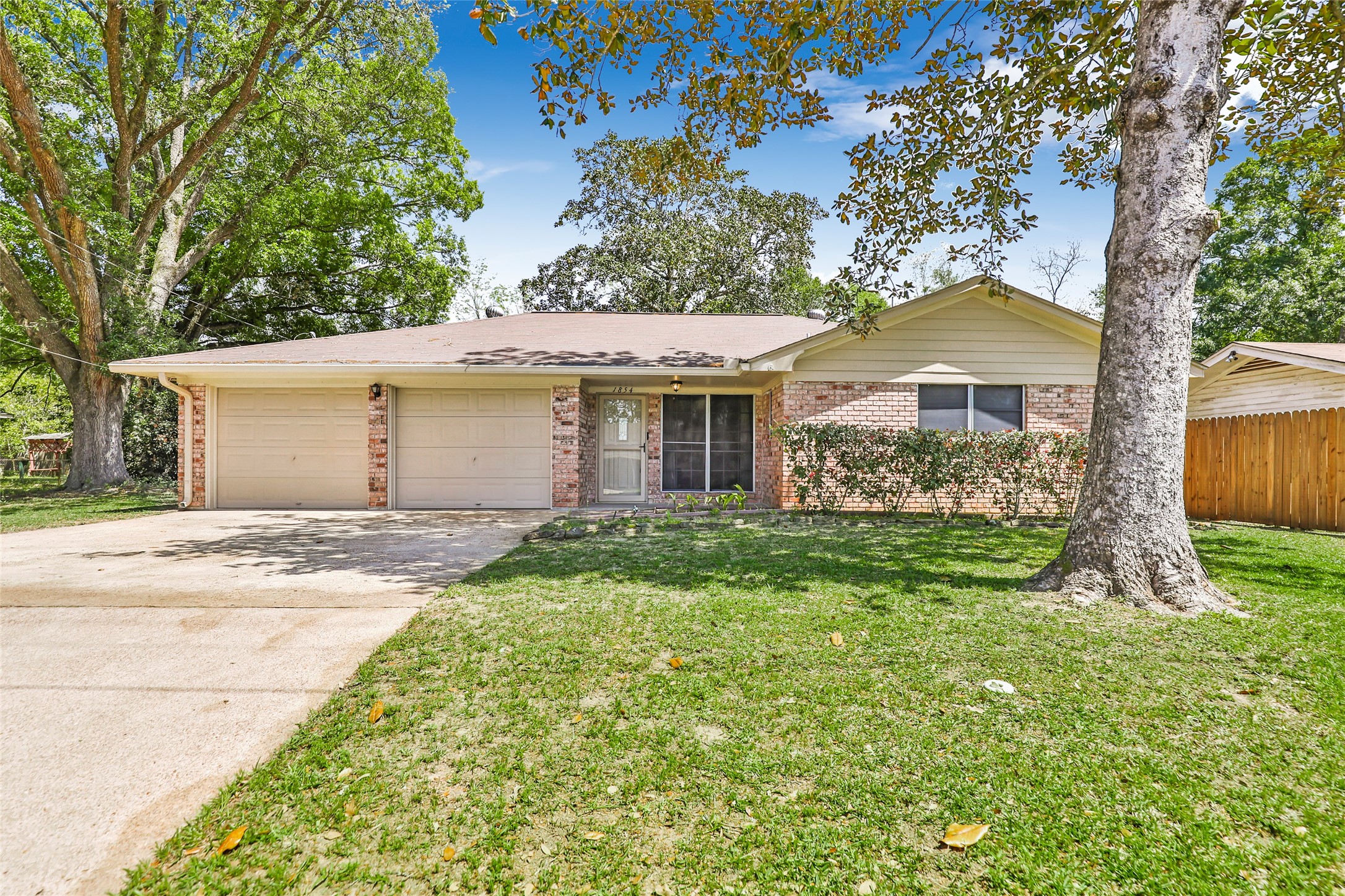 1854 N San Jacinto Street Liberty TX 77575