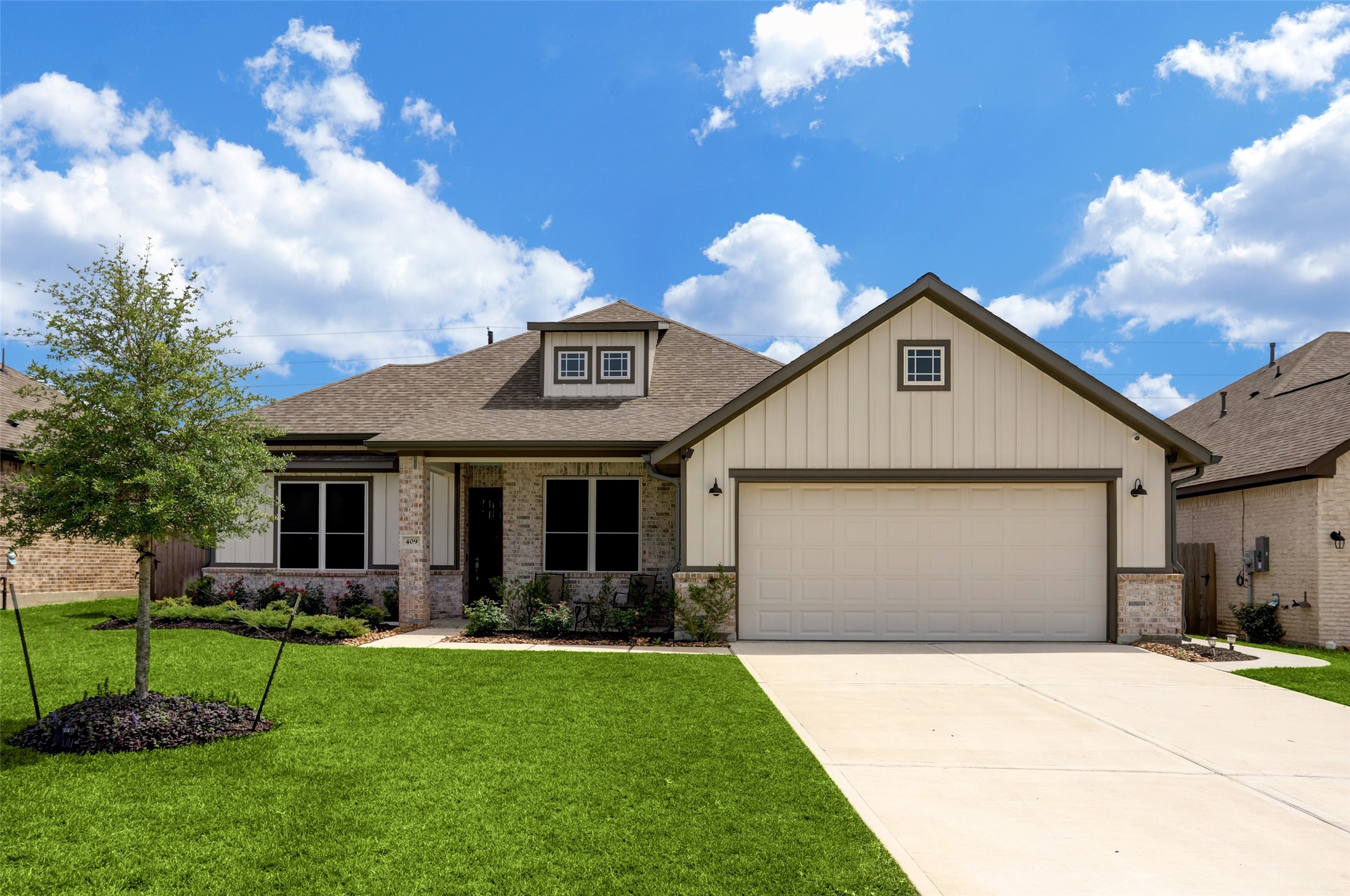 409 Hunters Crossing Drive Sealy TX 77474
