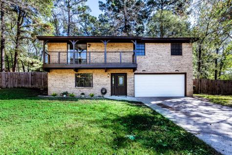 3653 Red Bud Lane Huntsville TX 77340