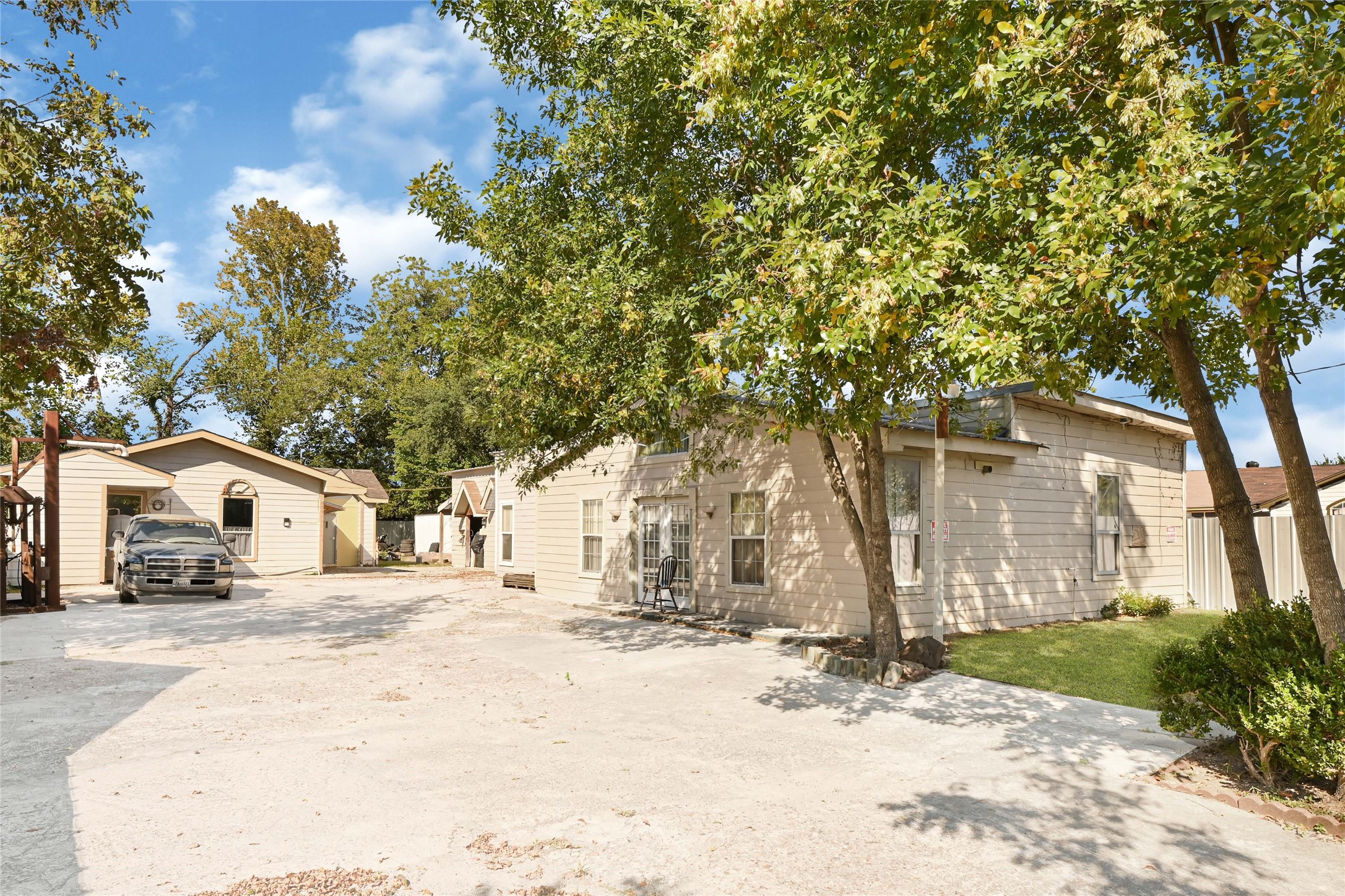 1925 Sunny Drive Houston TX 77093