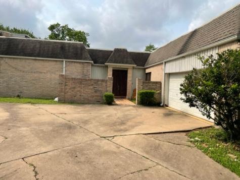 10747 Villa Lea Lane Houston TX 77071