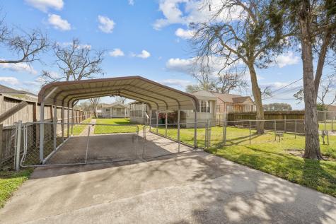 2611 1/2 Violet Street Pasadena TX 77503