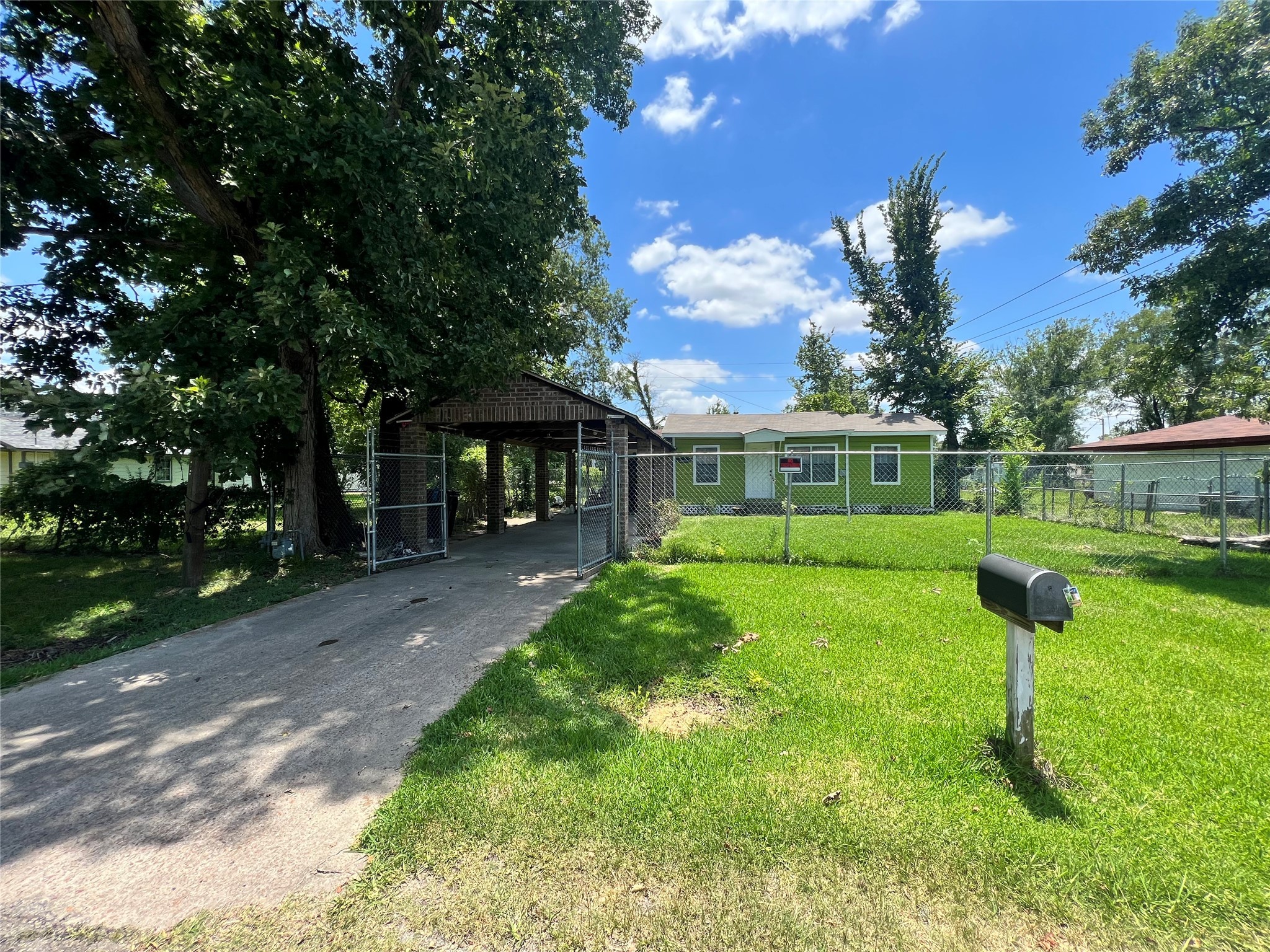 8528 Rinn Street Houston TX 77078