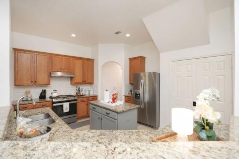 852 Shoal Pointe Lane League City TX 77573
