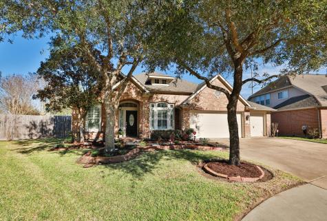 852 Shoal Pointe Lane League City TX 77573