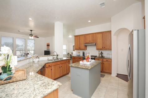 852 Shoal Pointe Lane League City TX 77573