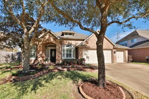 852 Shoal Pointe Lane League City TX 77573