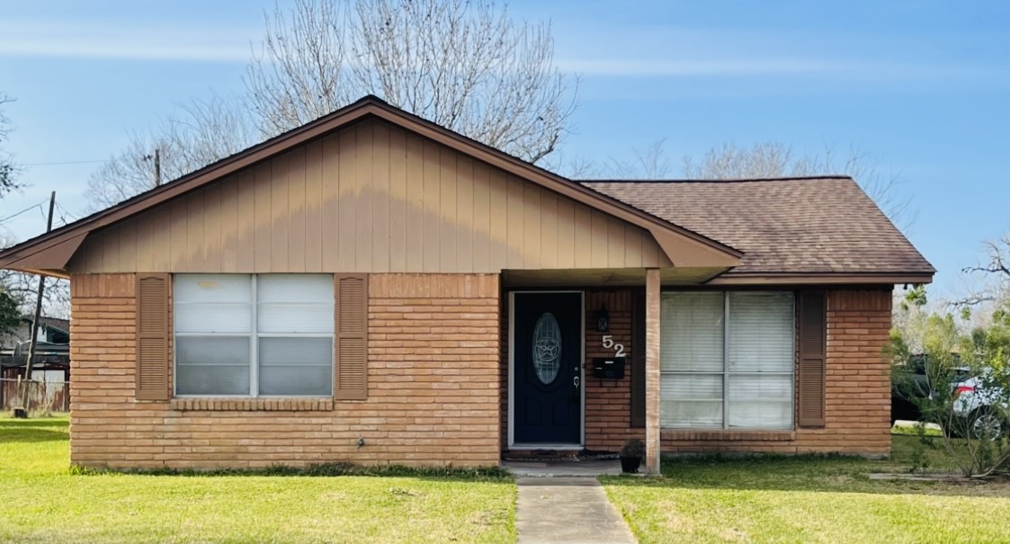 52 Mimosa Court Lake Jackson TX 77566