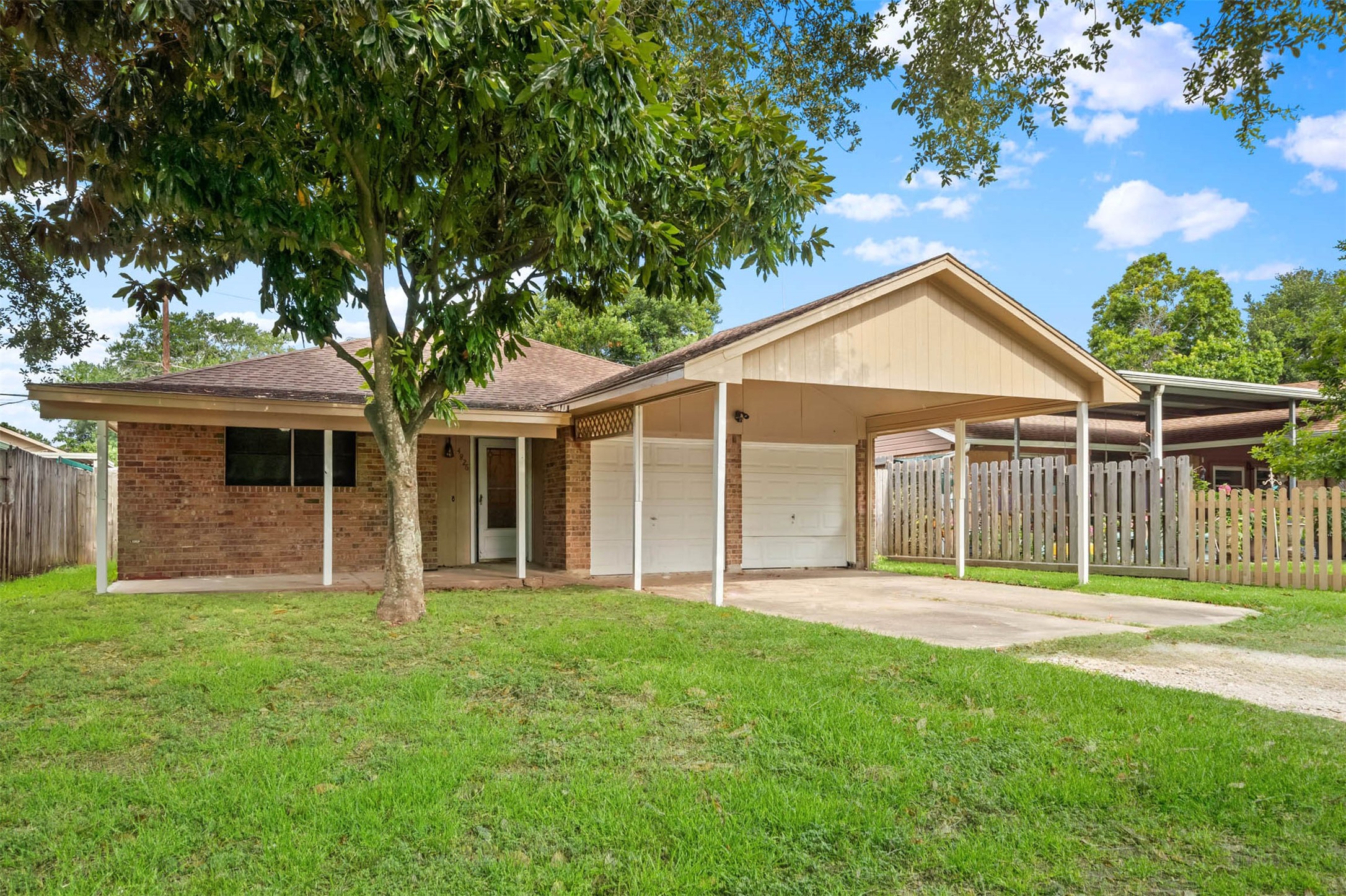 4826 Geraldine Street Seabrook TX 77586