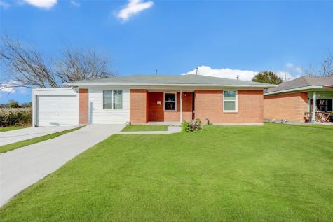 810 Largo Street Baytown TX 77520