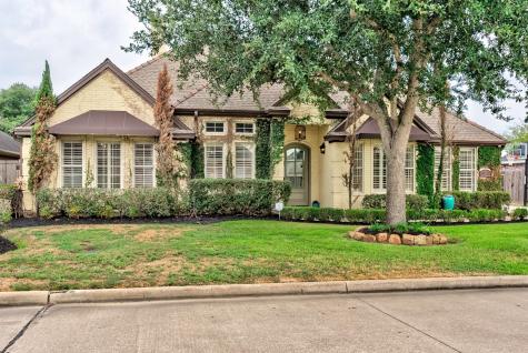 168 Grand Chase Drive Nederland TX 77627