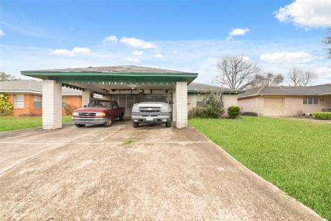 8755 Cowart Street Houston TX 77029
