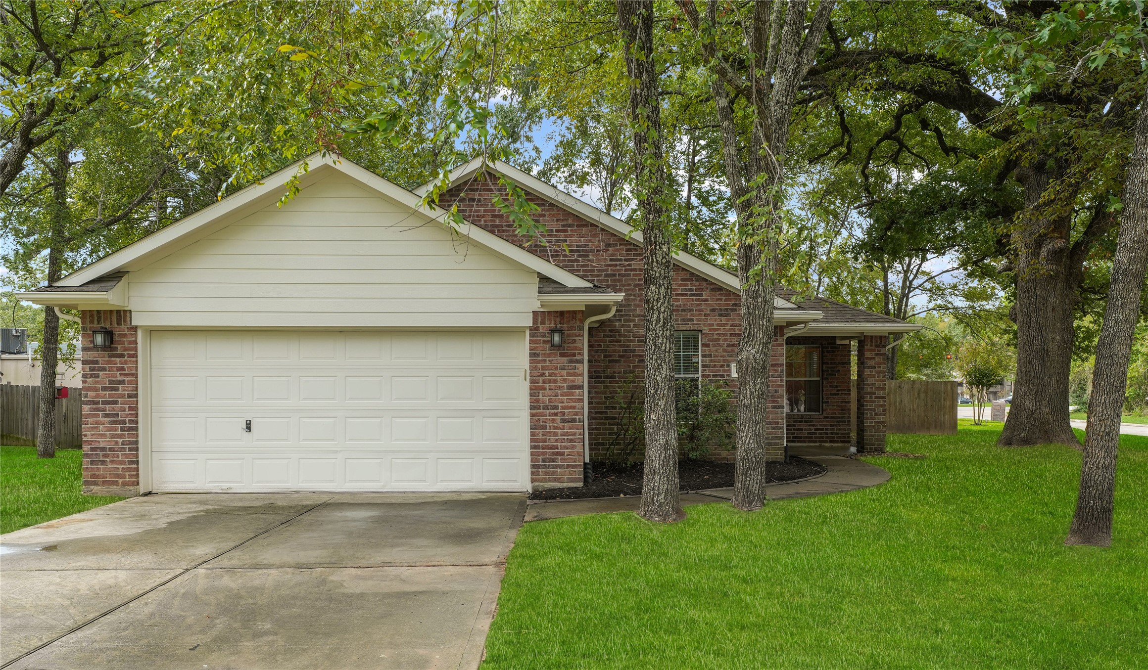 12817 Victoria Regina Drive Montgomery TX 77356