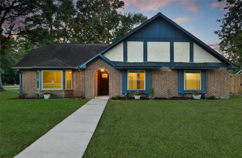 303 Canary Street New Caney TX 77357