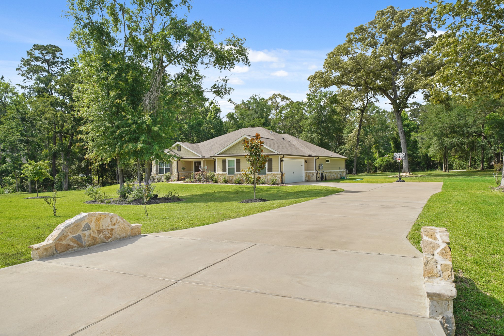 26410 Yaupon Creek Magnolia TX 77355