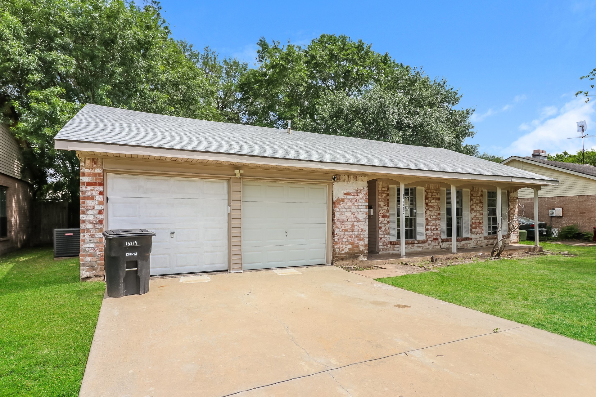 10819 Sagebluff Drive Houston TX 77089